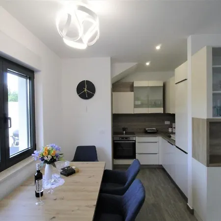 아파트 House Andrej